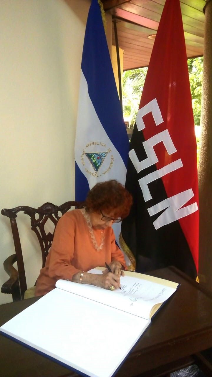 EMBAJADORA1